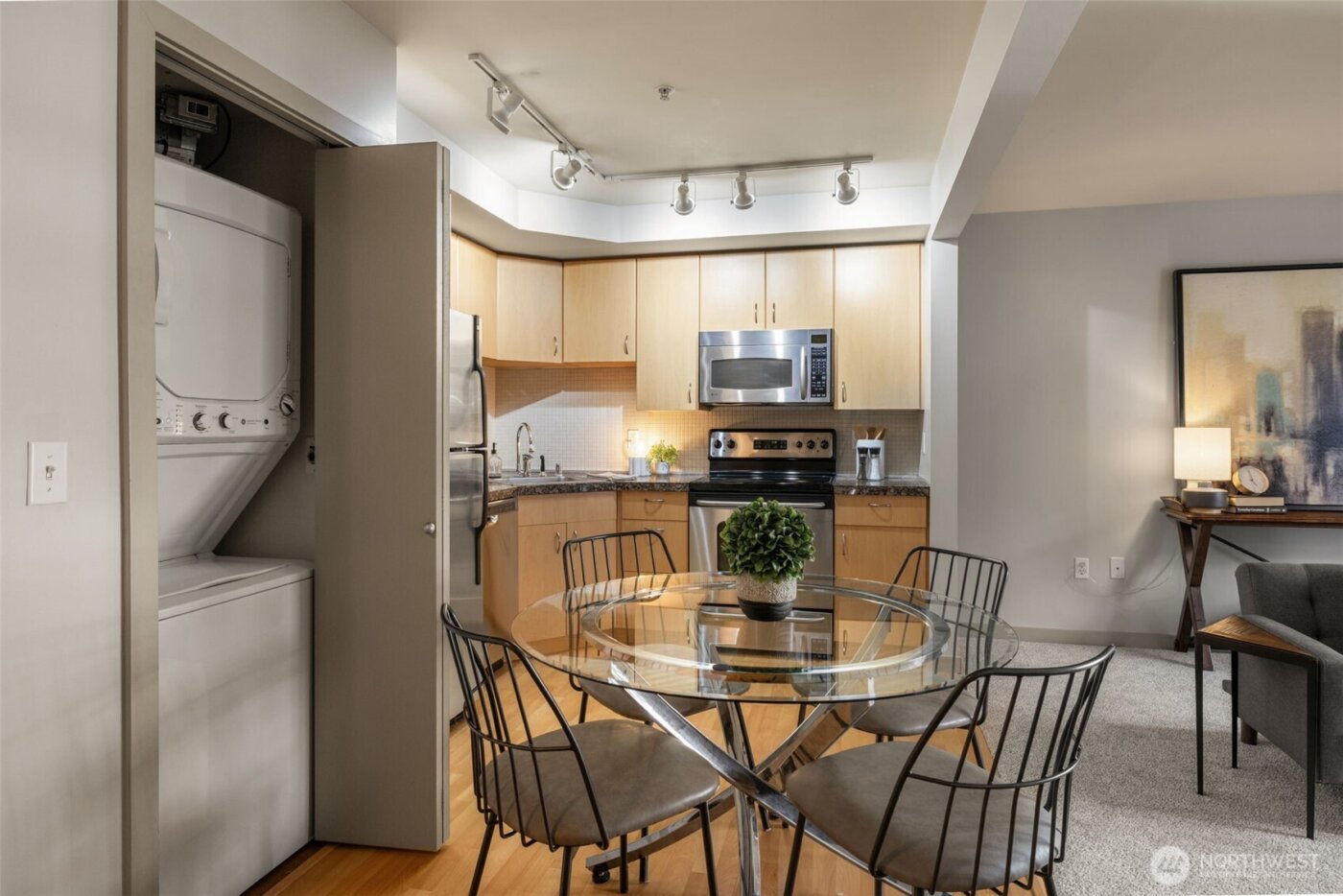 103 Bellevue Avenue E #302, Seattle, WA 98102