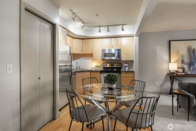 103 Bellevue Avenue E #302, Seattle, WA 98102 - Photo 10