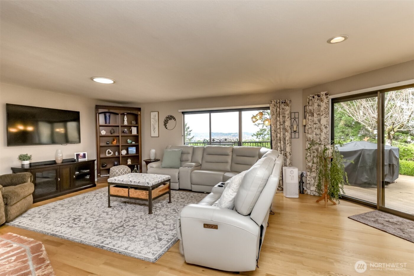 10602 SE 325th Place , Auburn, WA 98092