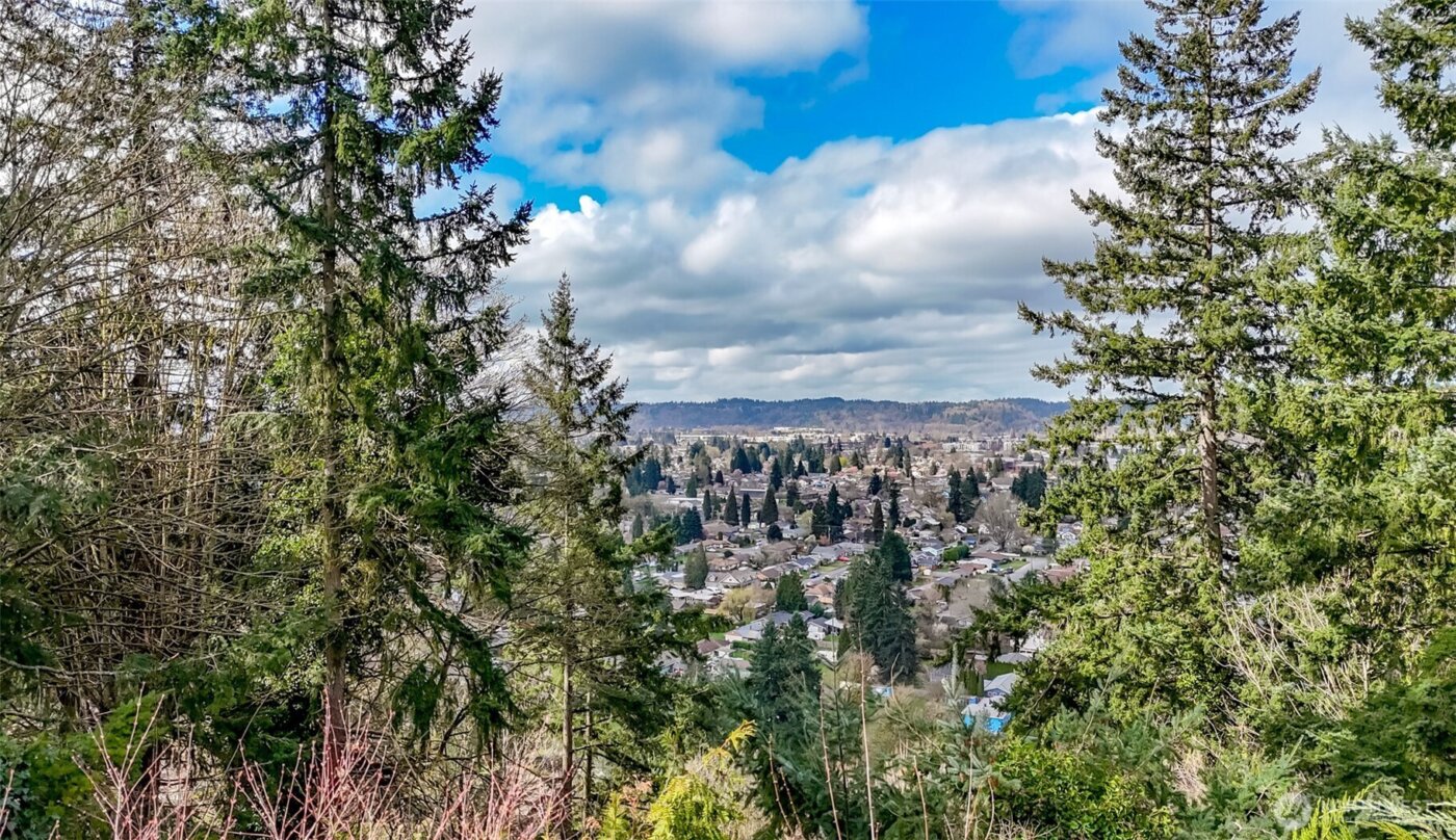 10602 SE 325th Place , Auburn, WA 98092