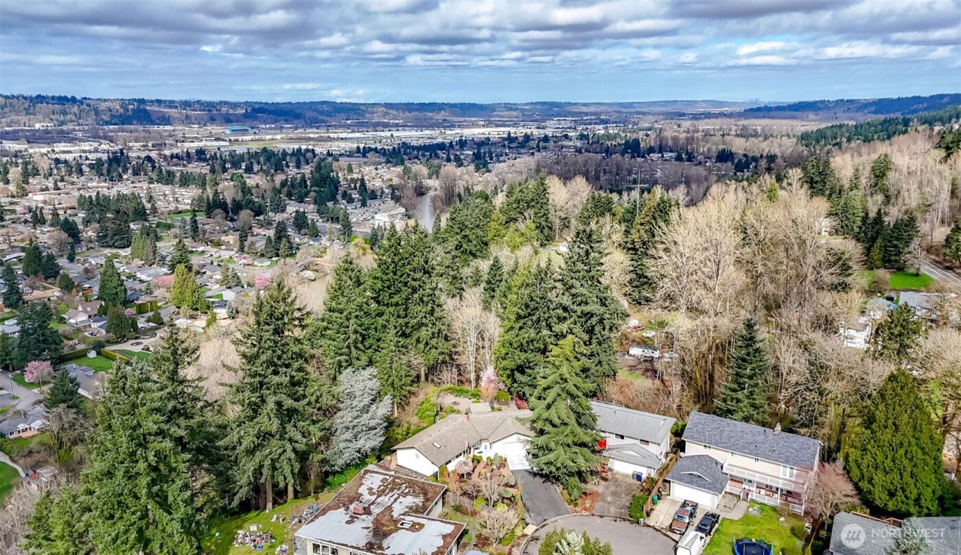 10602 SE 325th Place , Auburn, WA 98092