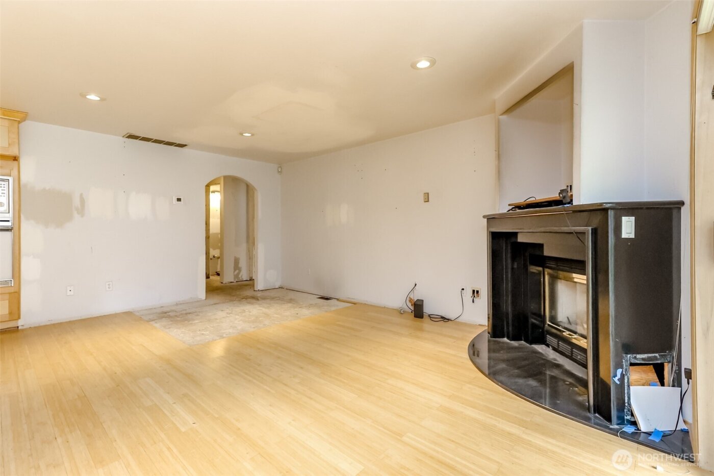 25738 215th Court SE, Maple Valley, WA 98038