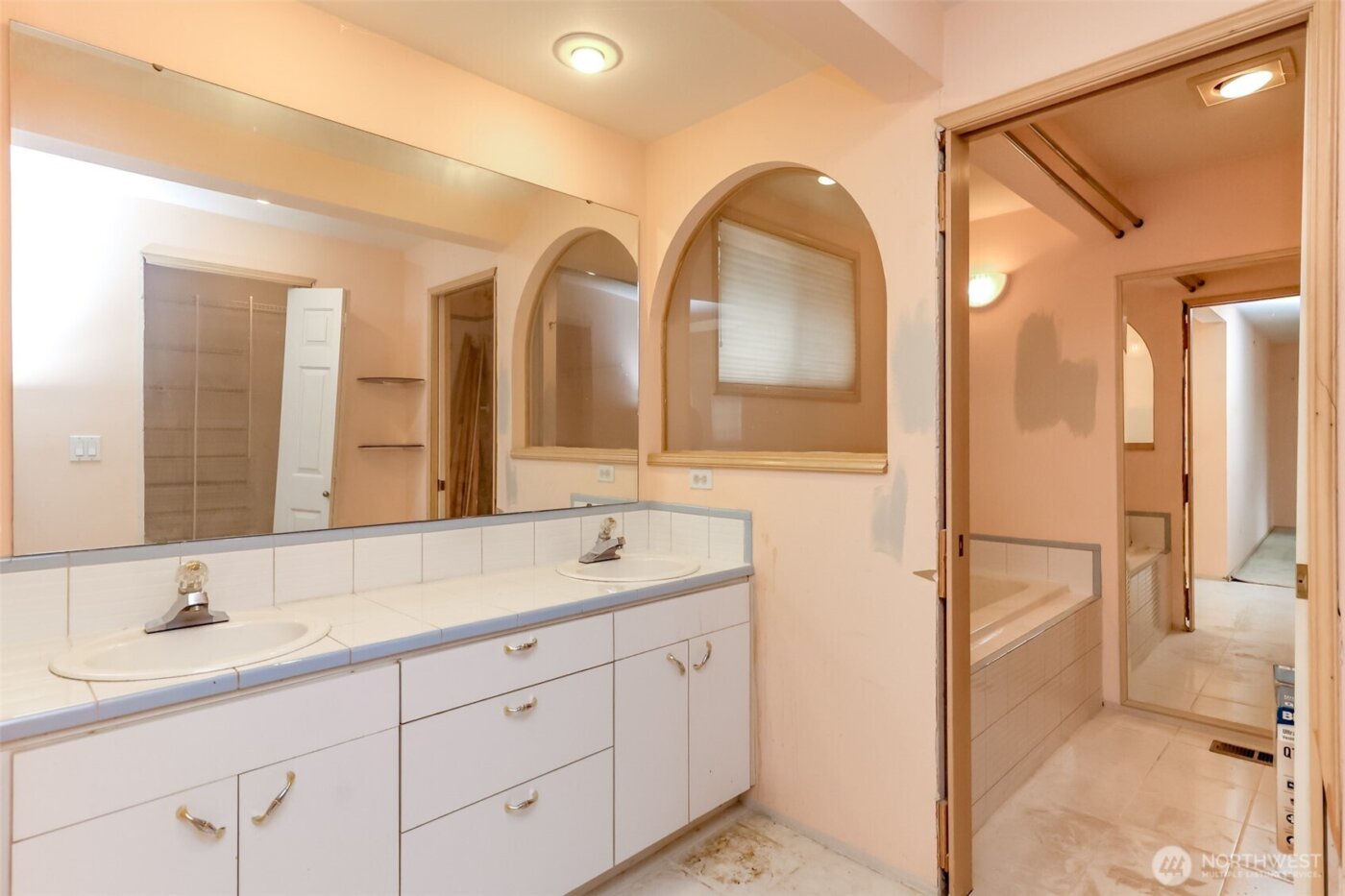 25738 215th Court SE, Maple Valley, WA 98038