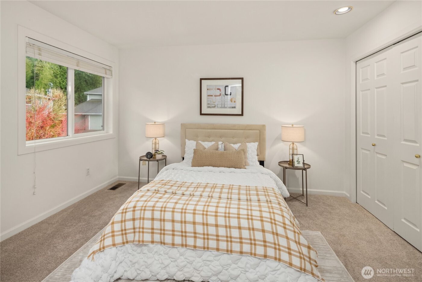 545 Mt Olympus Drive SW, Issaquah, WA 98027