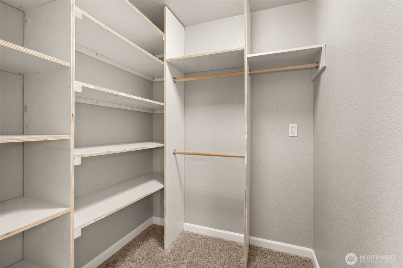 1442 Bridle Dr SE , Tumwater, WA 98501