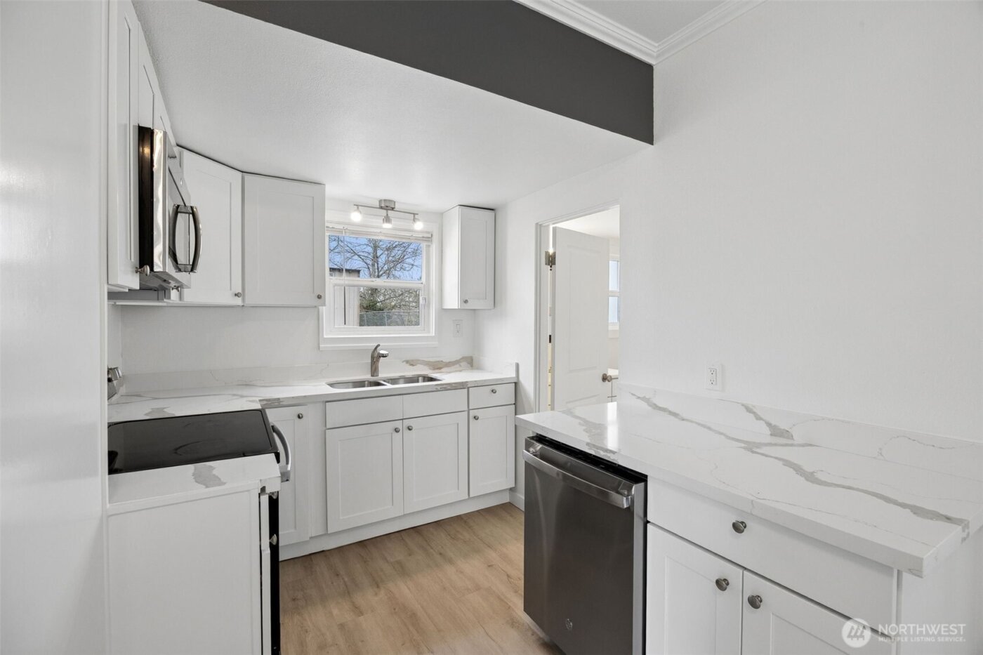 5420 S State Street , Tacoma, WA 98409