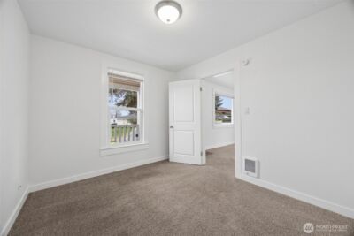 5420 S State Street , Tacoma, WA 98409 - Photo 9