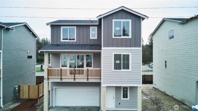 18523 SE 271st Court , Covington, WA 98042