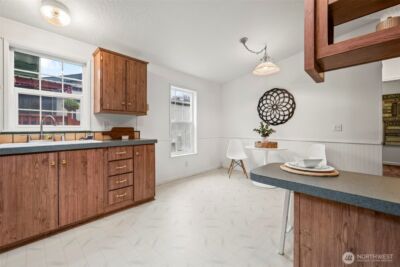 998 Mahogany Lane NW, Bremerton, WA 98311 - Photo 11