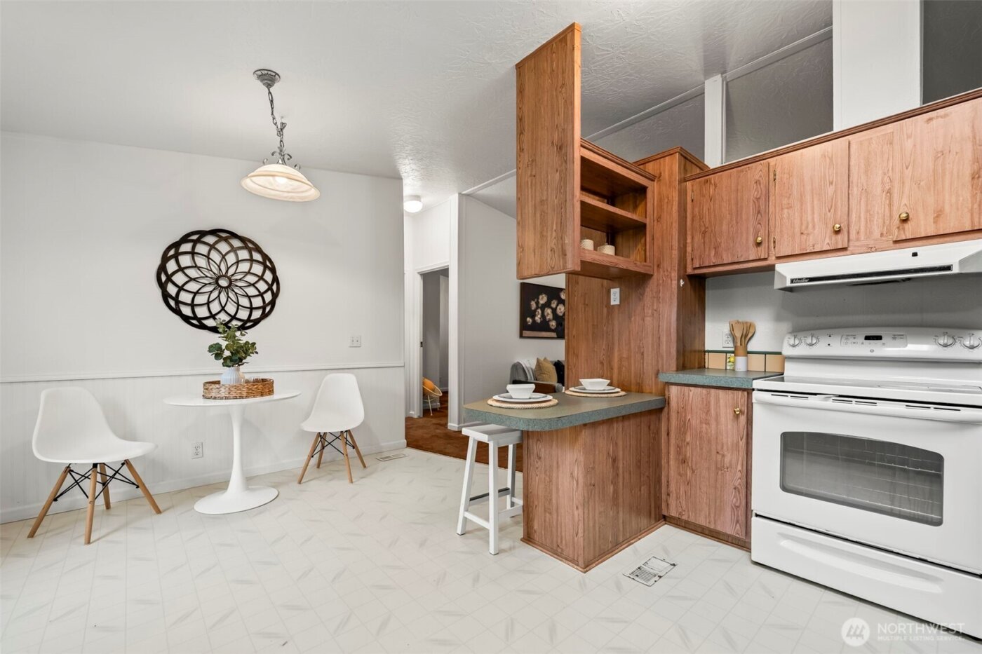 998 Mahogany Lane NW, Bremerton, WA 98311