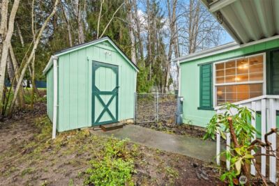 998 Mahogany Lane NW, Bremerton, WA 98311 - Photo 2