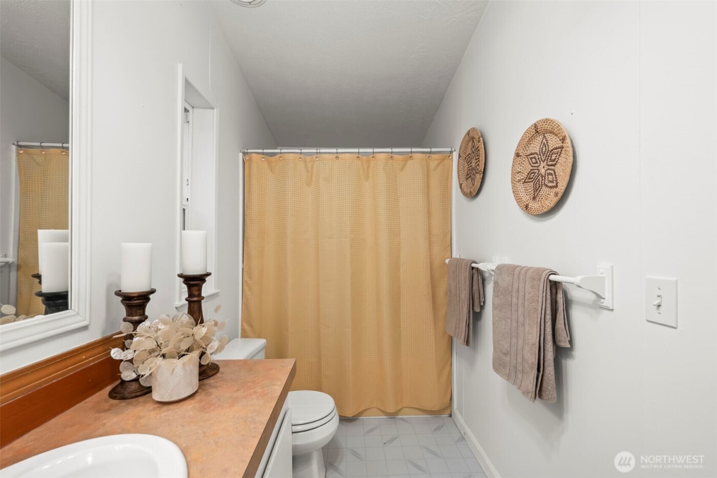 998 Mahogany Lane NW, Bremerton, WA 98311