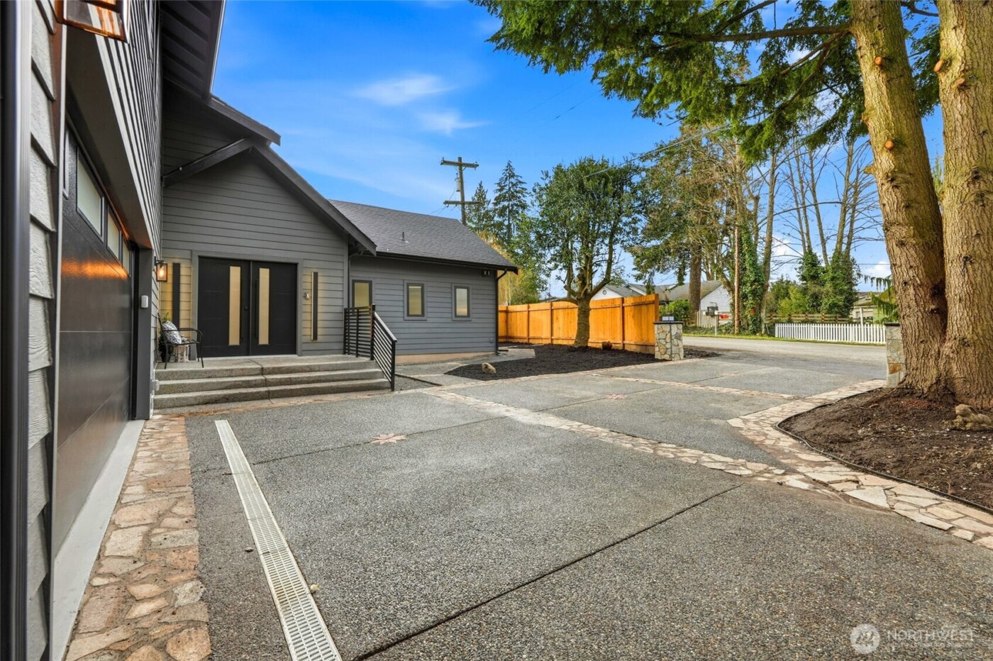 130 203rd Place SW, Lynnwood, WA 98036