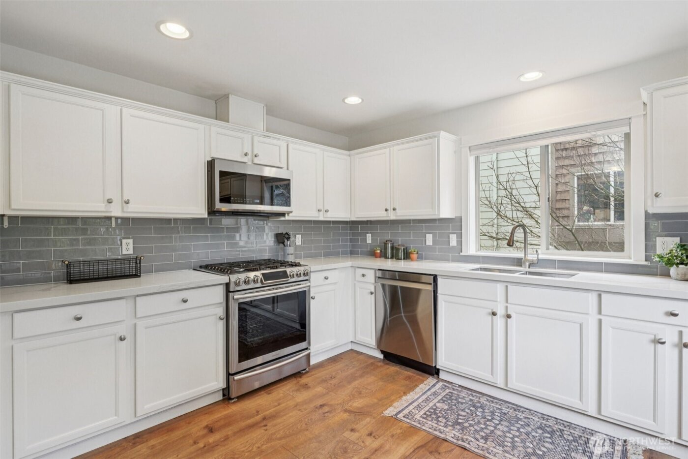 13435 Greenwood Avenue N #E, Seattle, WA 98133