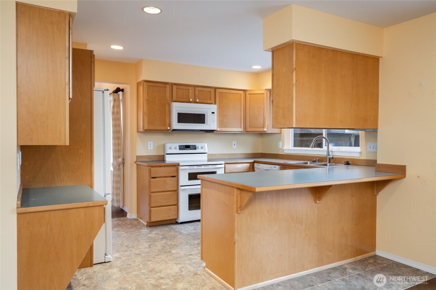 2420 14th Street , Anacortes, WA 98221