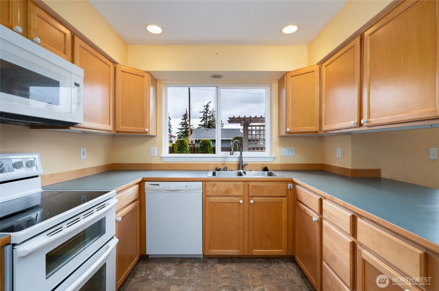 2420 14th Street , Anacortes, WA 98221