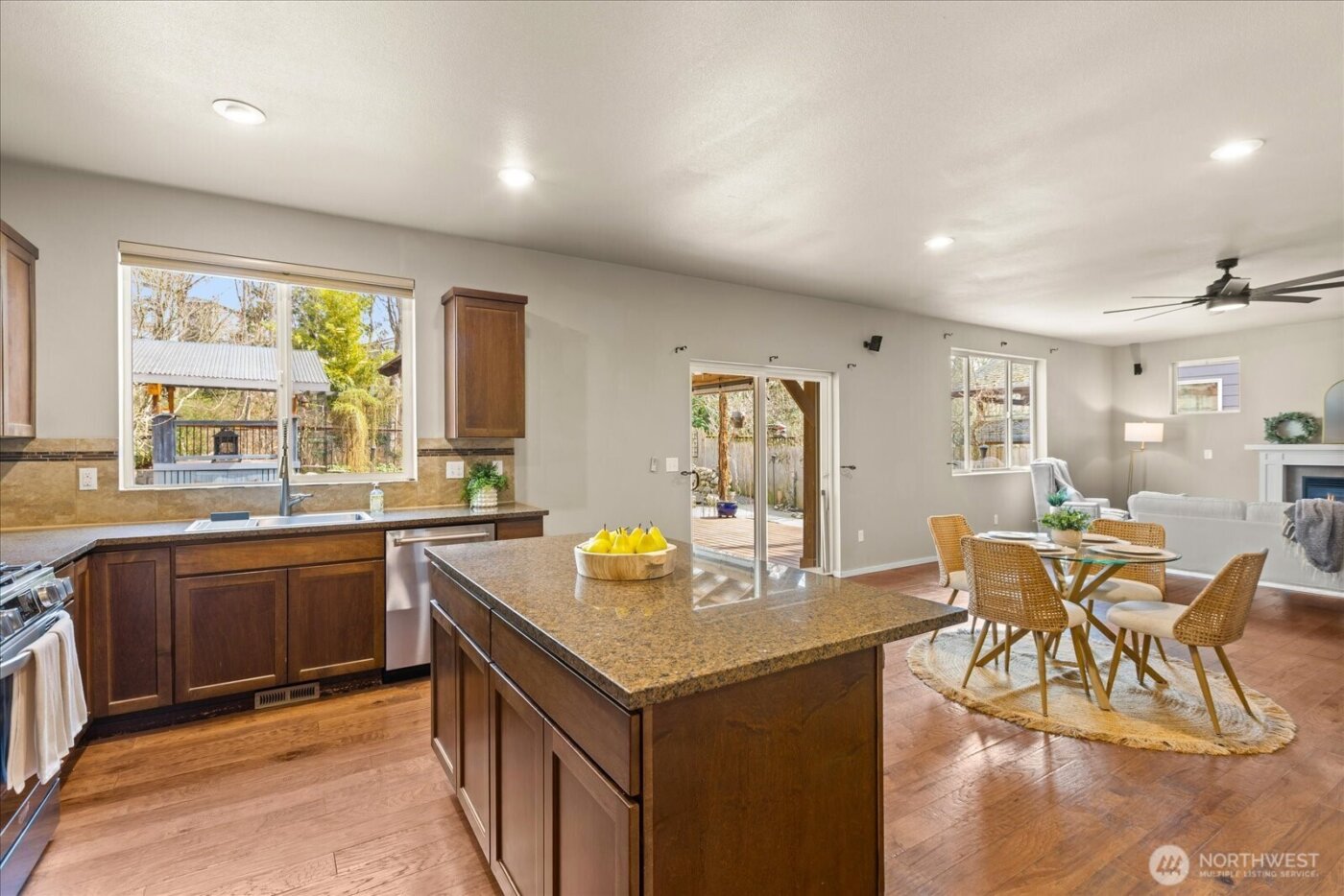 4919 79th Avenue NE, Marysville, WA 98270