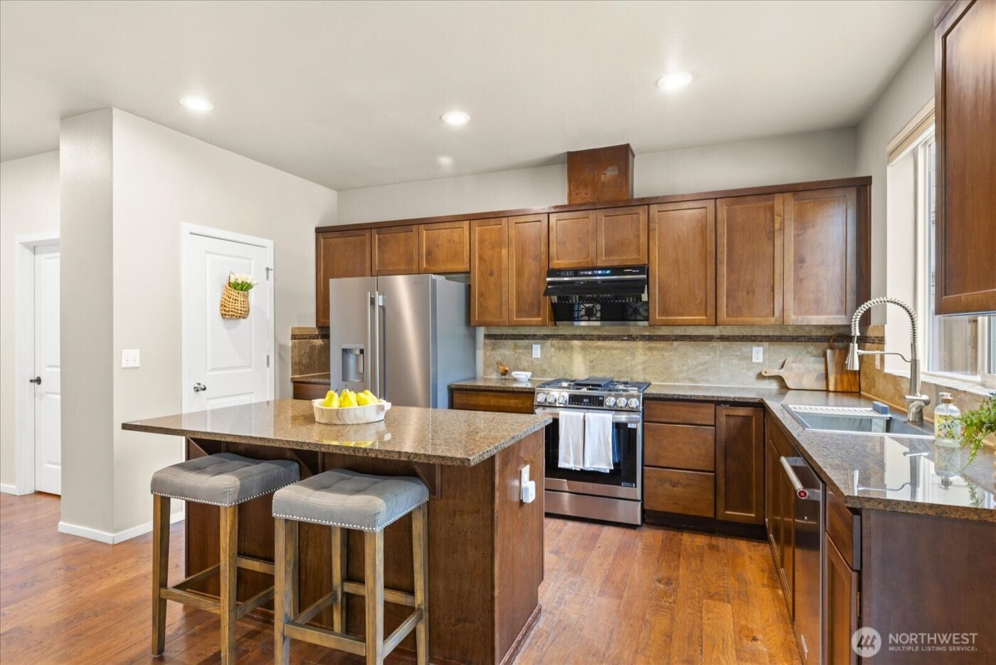 4919 79th Avenue NE, Marysville, WA 98270