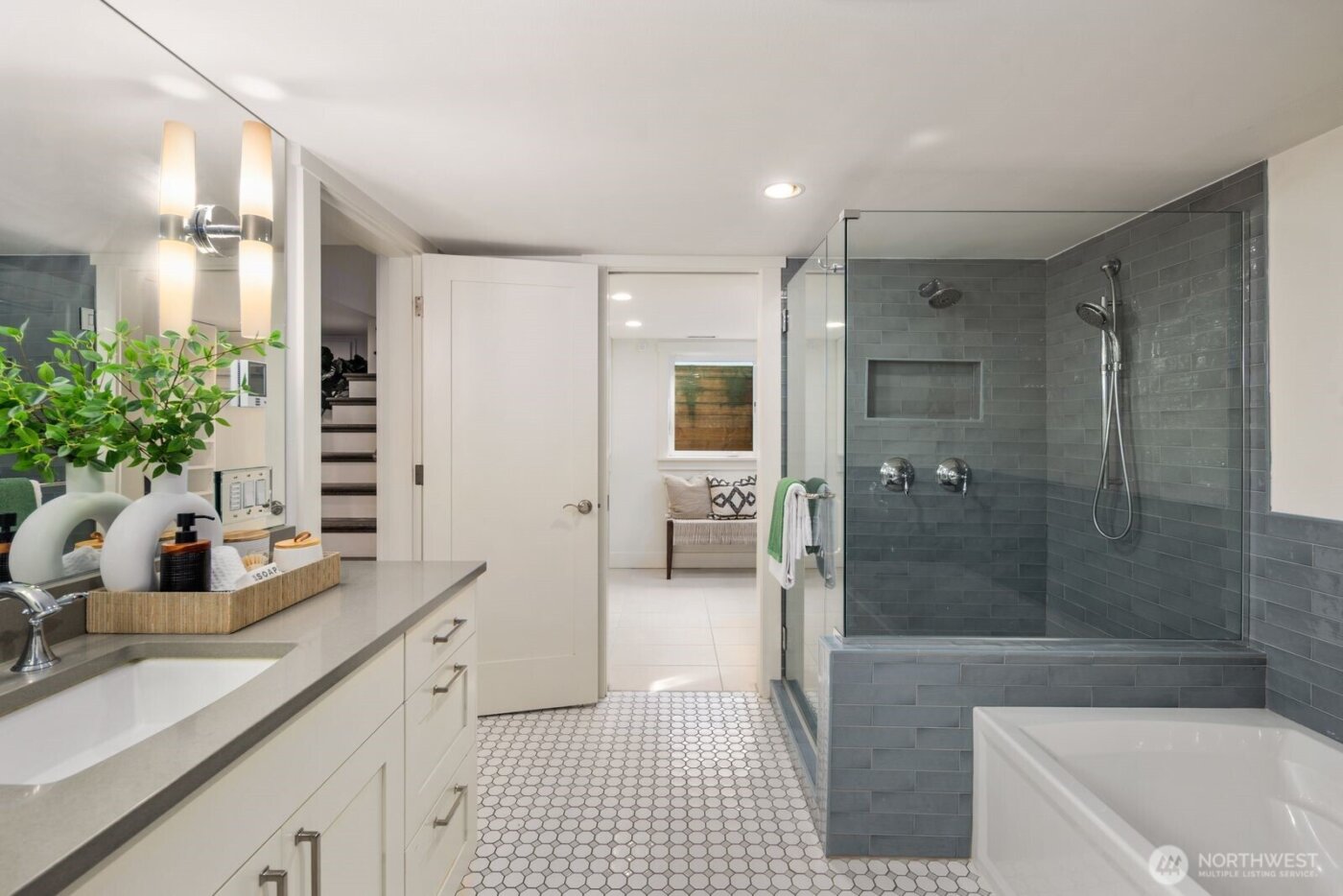 7544 31st Avenue NW, Seattle, WA 98117