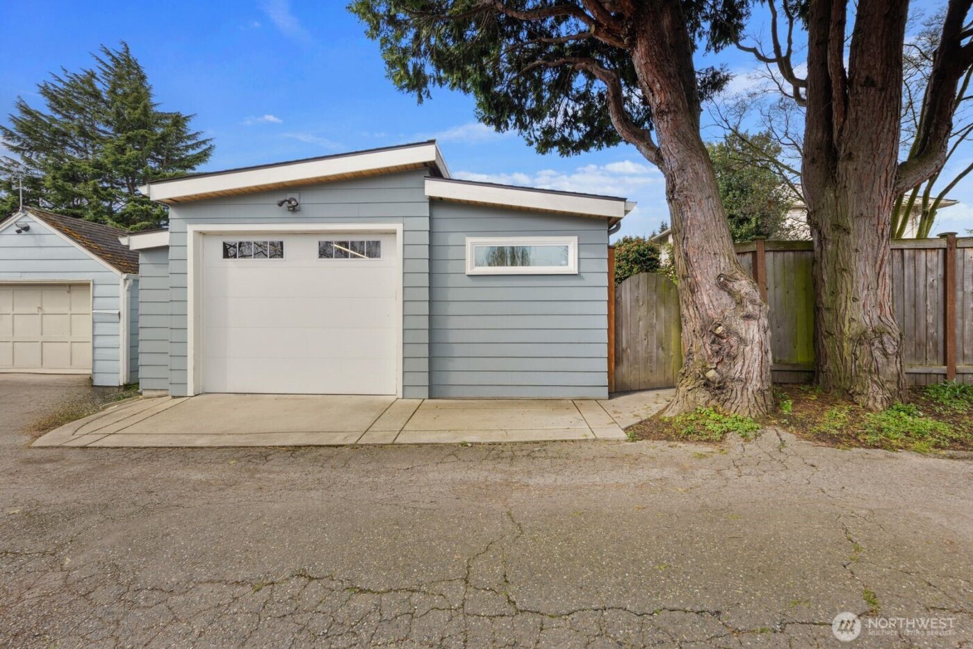 7544 31st Avenue NW, Seattle, WA 98117