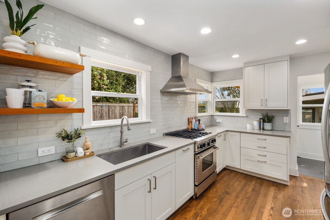 7544 31st Avenue NW, Seattle, WA 98117