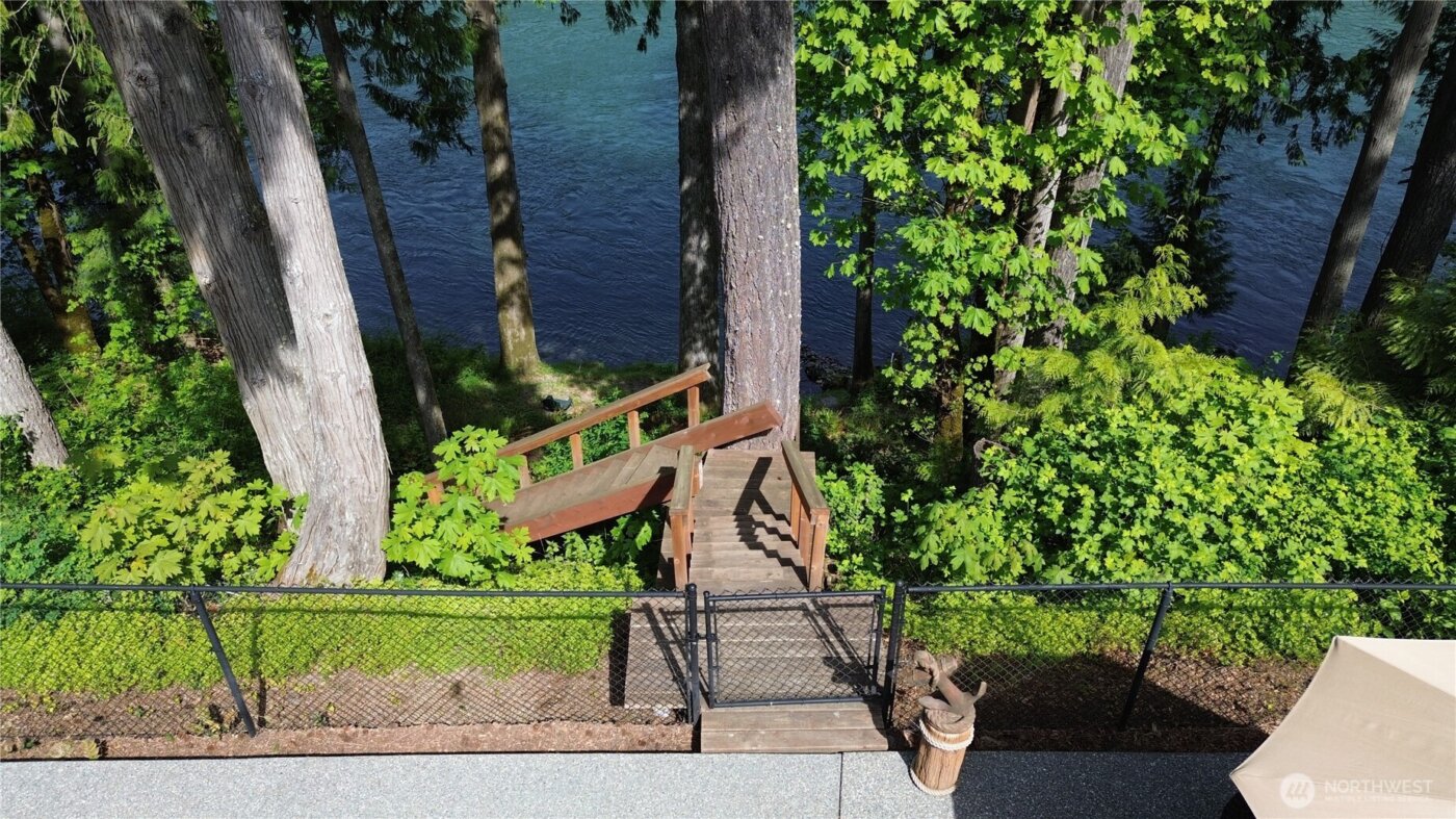 42809 Rivers Edge Court , Concrete, WA 98237