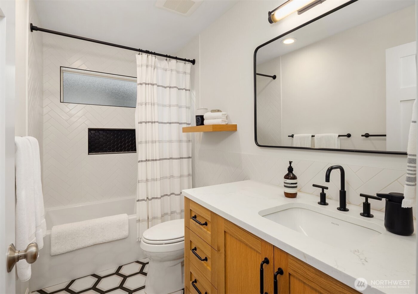 3420 E Denny Way , Seattle, WA 98112