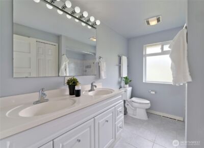 11027 Auburn Avenue S, Seattle, WA 98178 - Photo 17