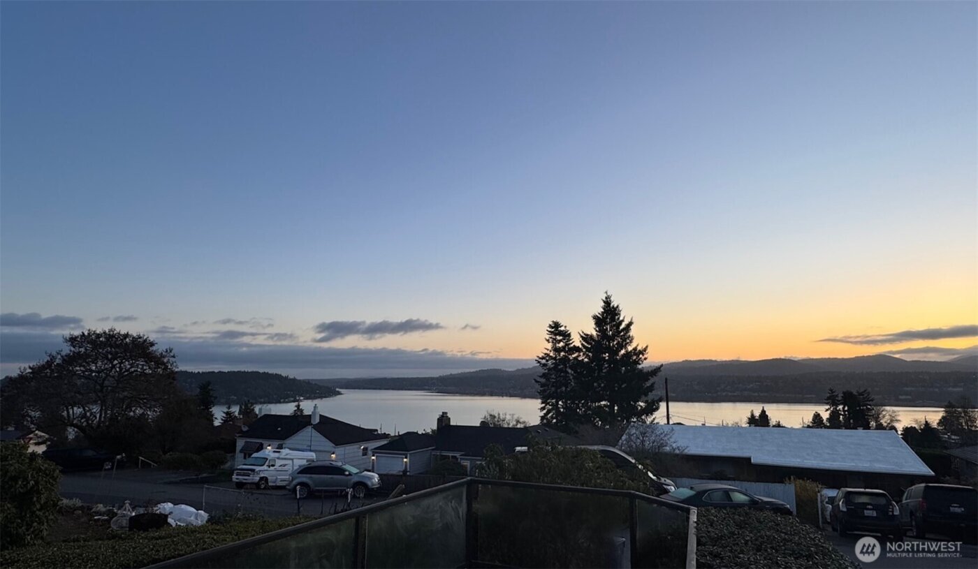 11027 Auburn Avenue S, Seattle, WA 98178