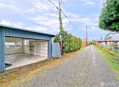 11027 Auburn Avenue S, Seattle, WA 98178 - Photo 32