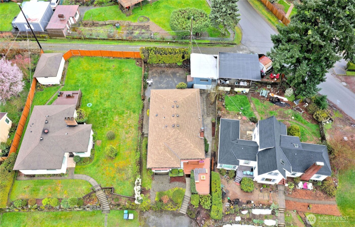 11027 Auburn Avenue S, Seattle, WA 98178