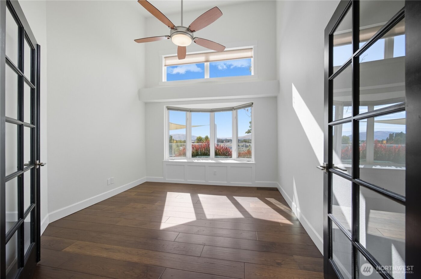 5404 Collins Road , West Richland, WA 99353