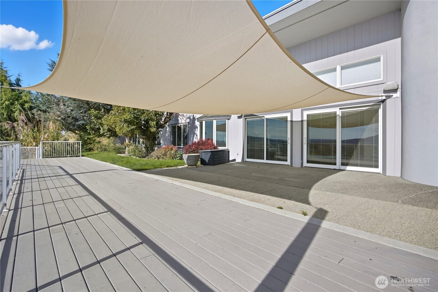 5404 Collins Road , West Richland, WA 99353