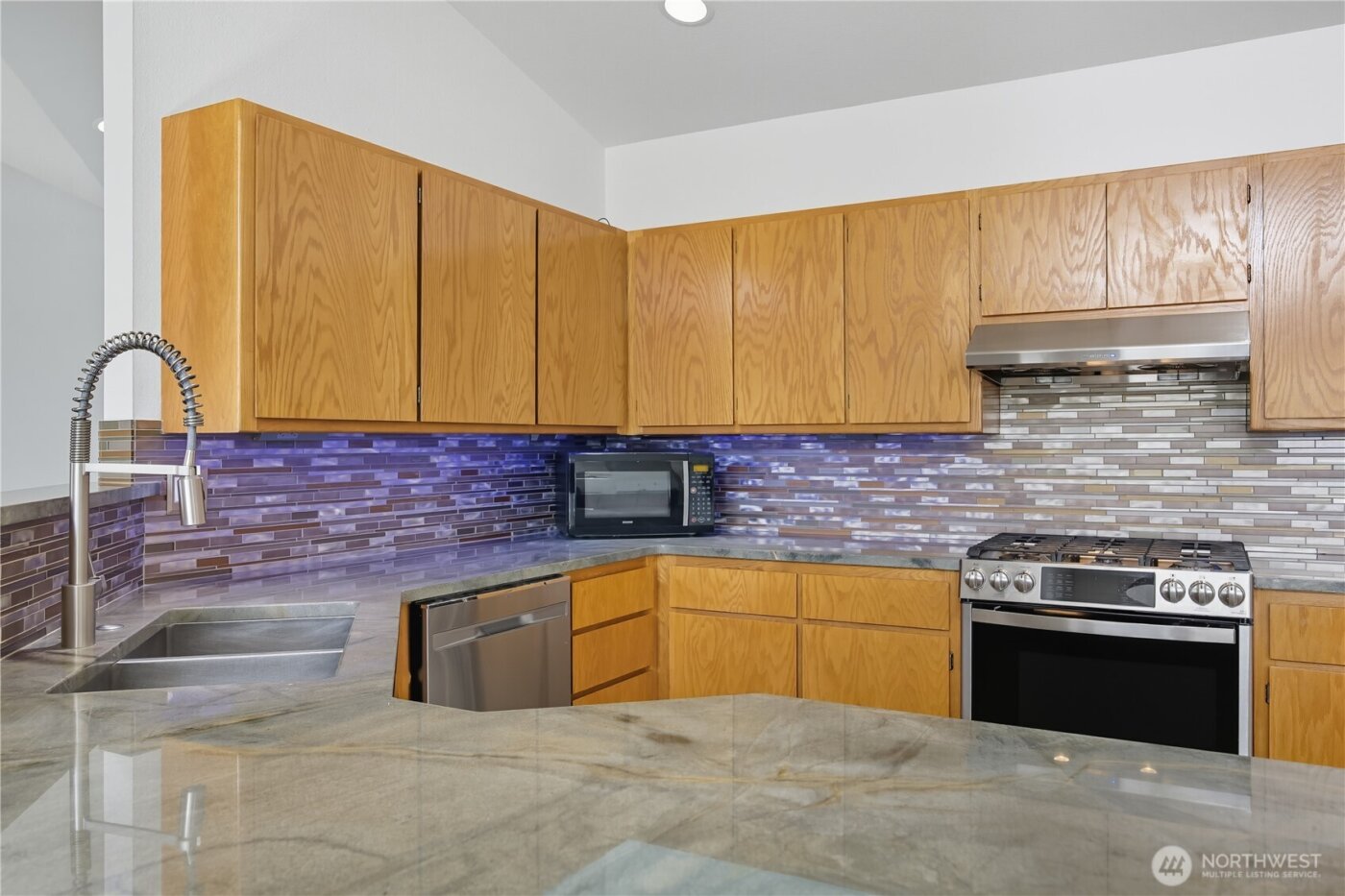 5404 Collins Road , West Richland, WA 99353
