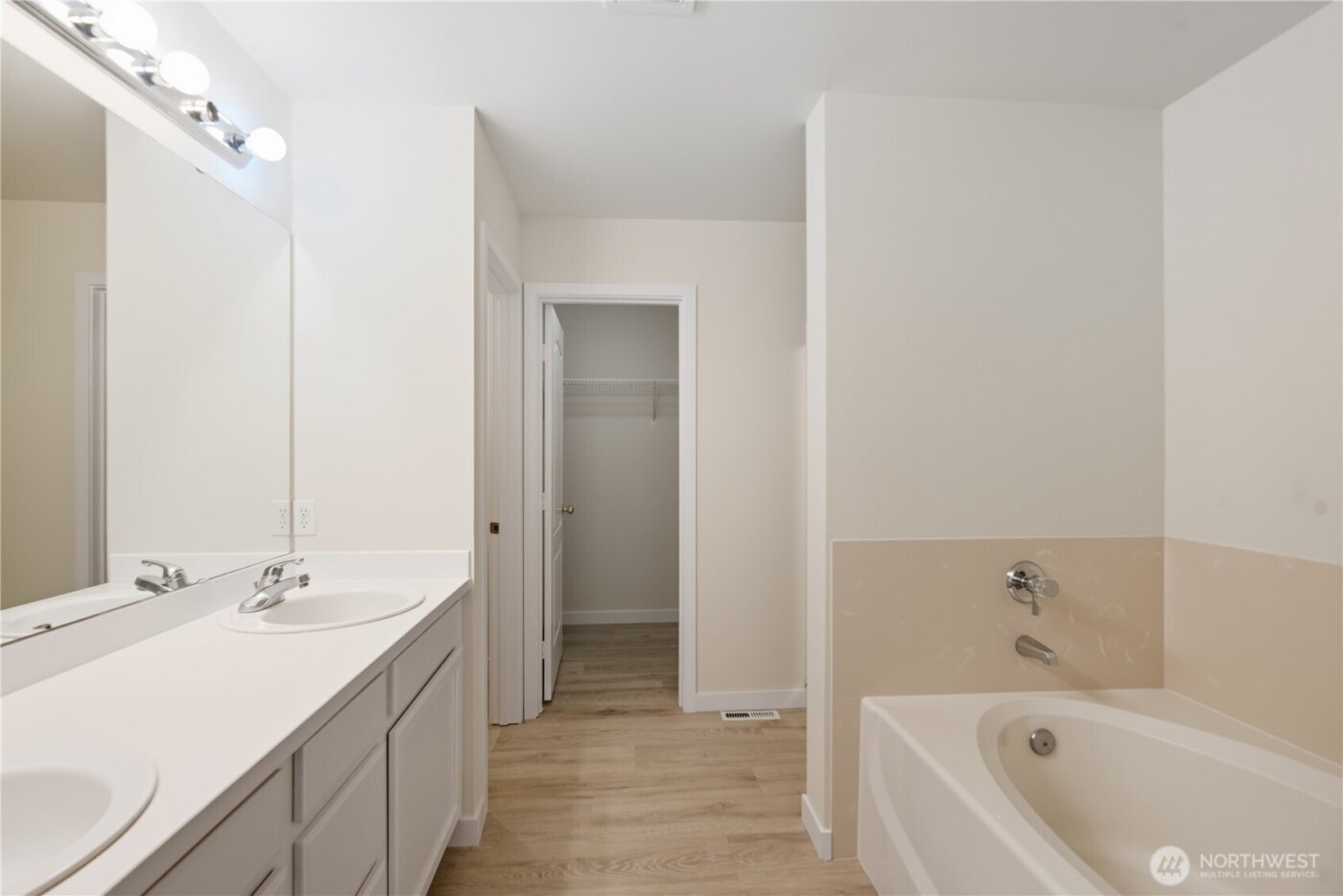 1430 W Casino Road #272, Everett, WA 98204