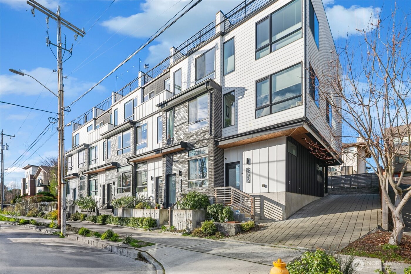 2636 NW 62nd Street , Seattle, WA 98107