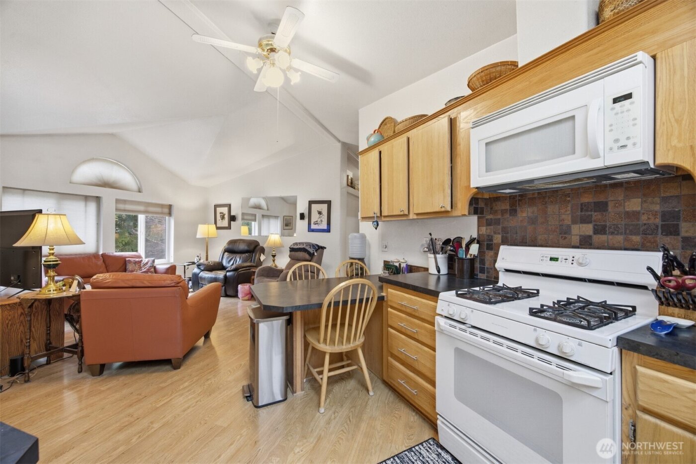 1904 Yew Street Road , Bellingham, WA 98229
