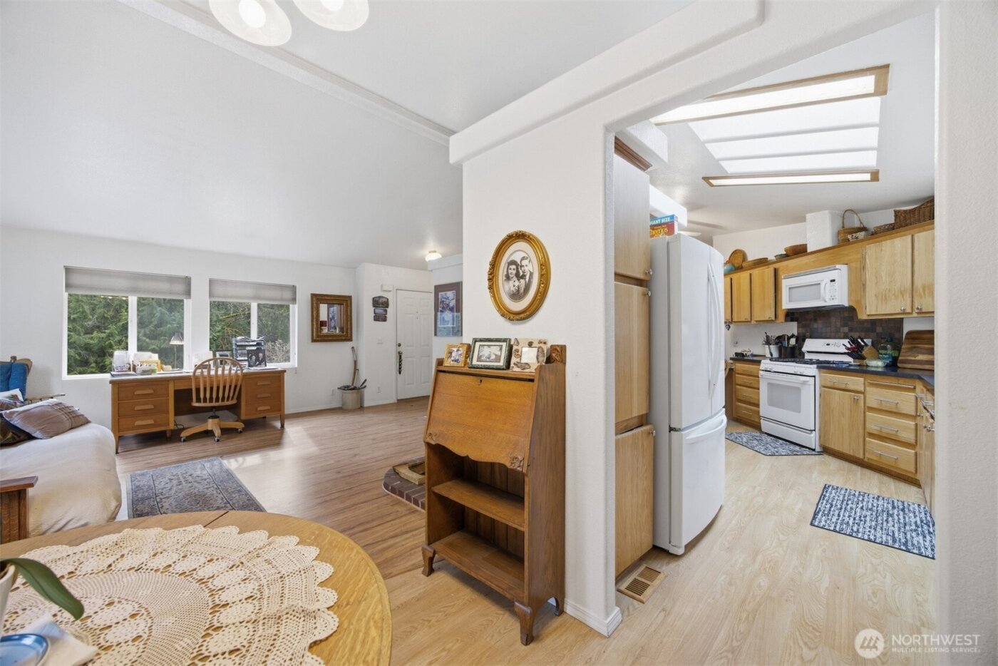 1904 Yew Street Road , Bellingham, WA 98229