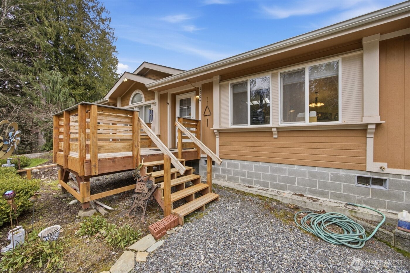 1904 Yew Street Road , Bellingham, WA 98229