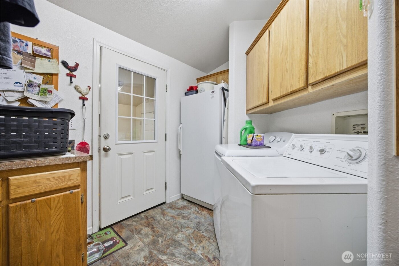 1904 Yew Street Road , Bellingham, WA 98229