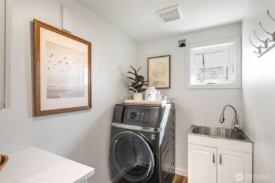 9240 30th Avenue SW, Seattle, WA 98126 - Photo 22