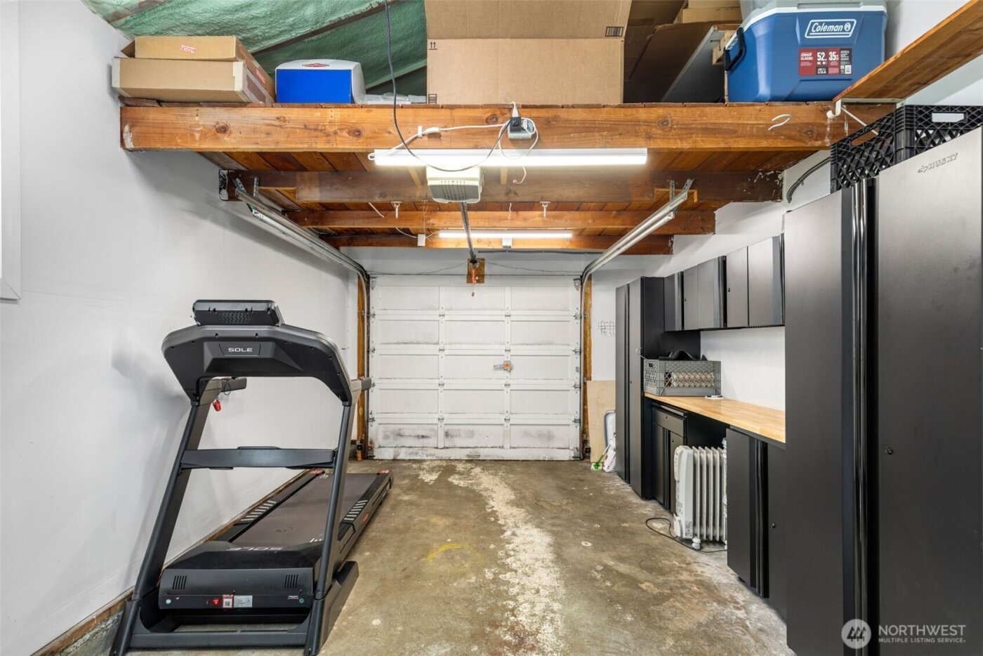 9240 30th Avenue SW, Seattle, WA 98126