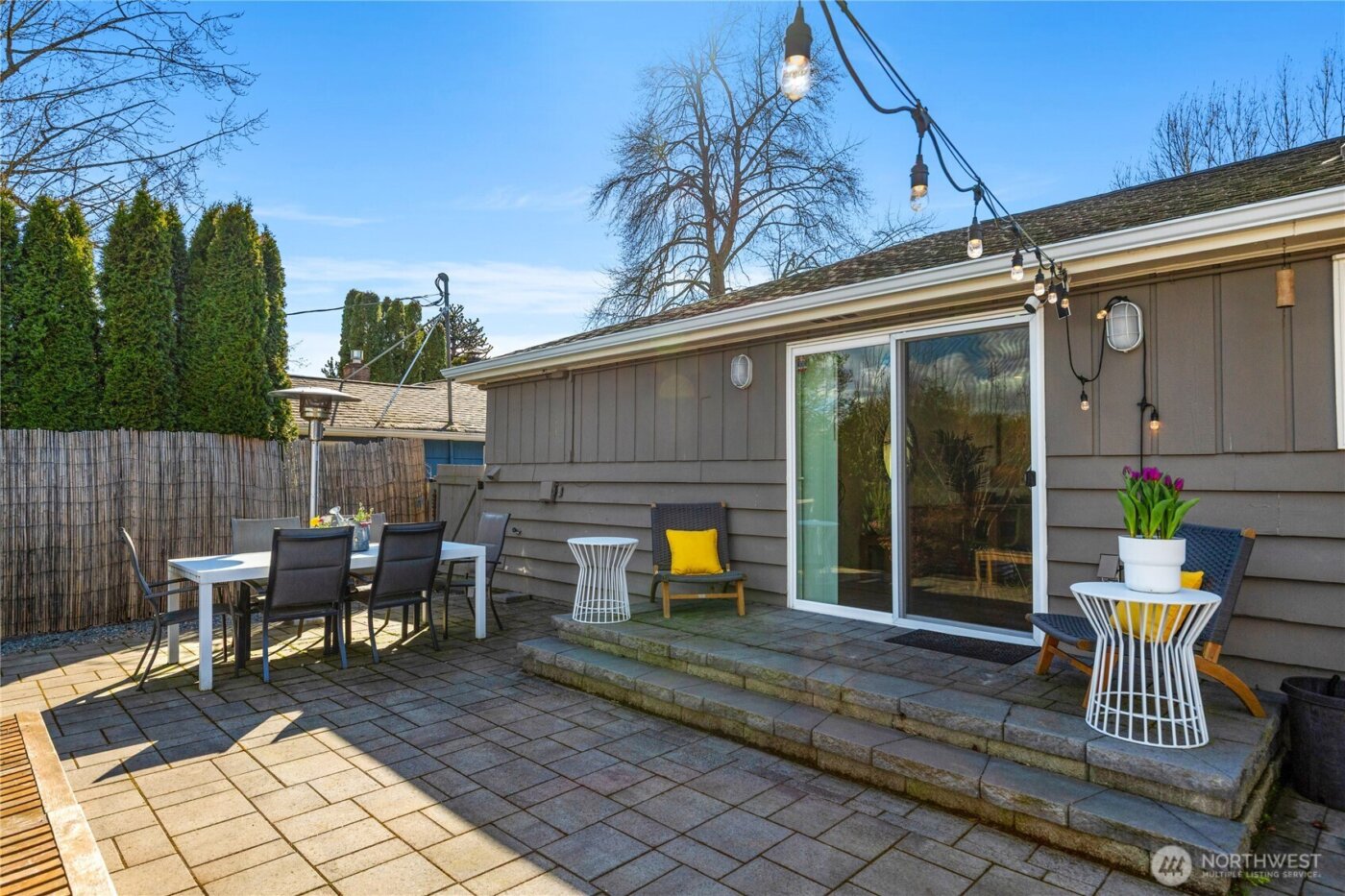 9240 30th Avenue SW, Seattle, WA 98126