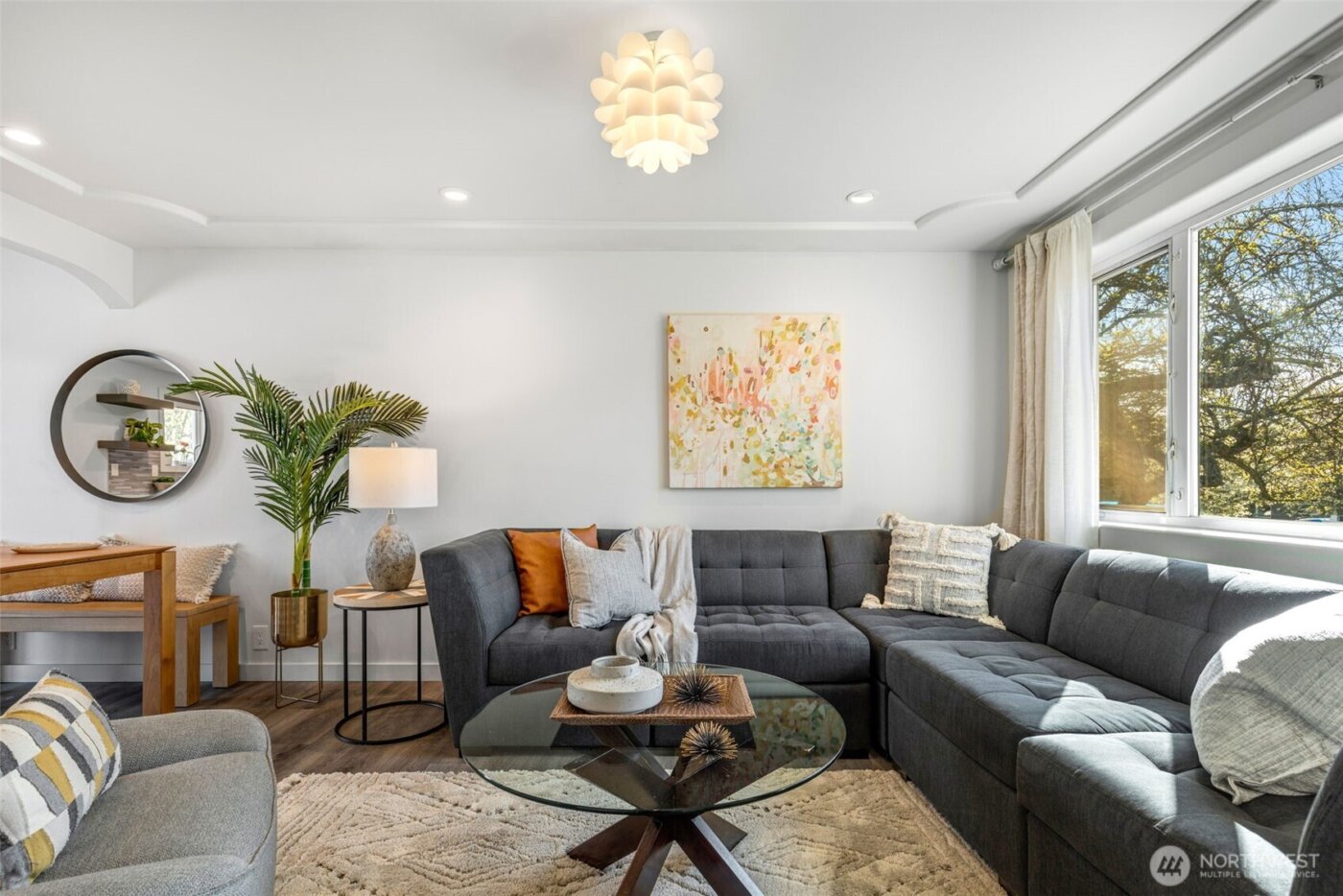 9240 30th Avenue SW, Seattle, WA 98126