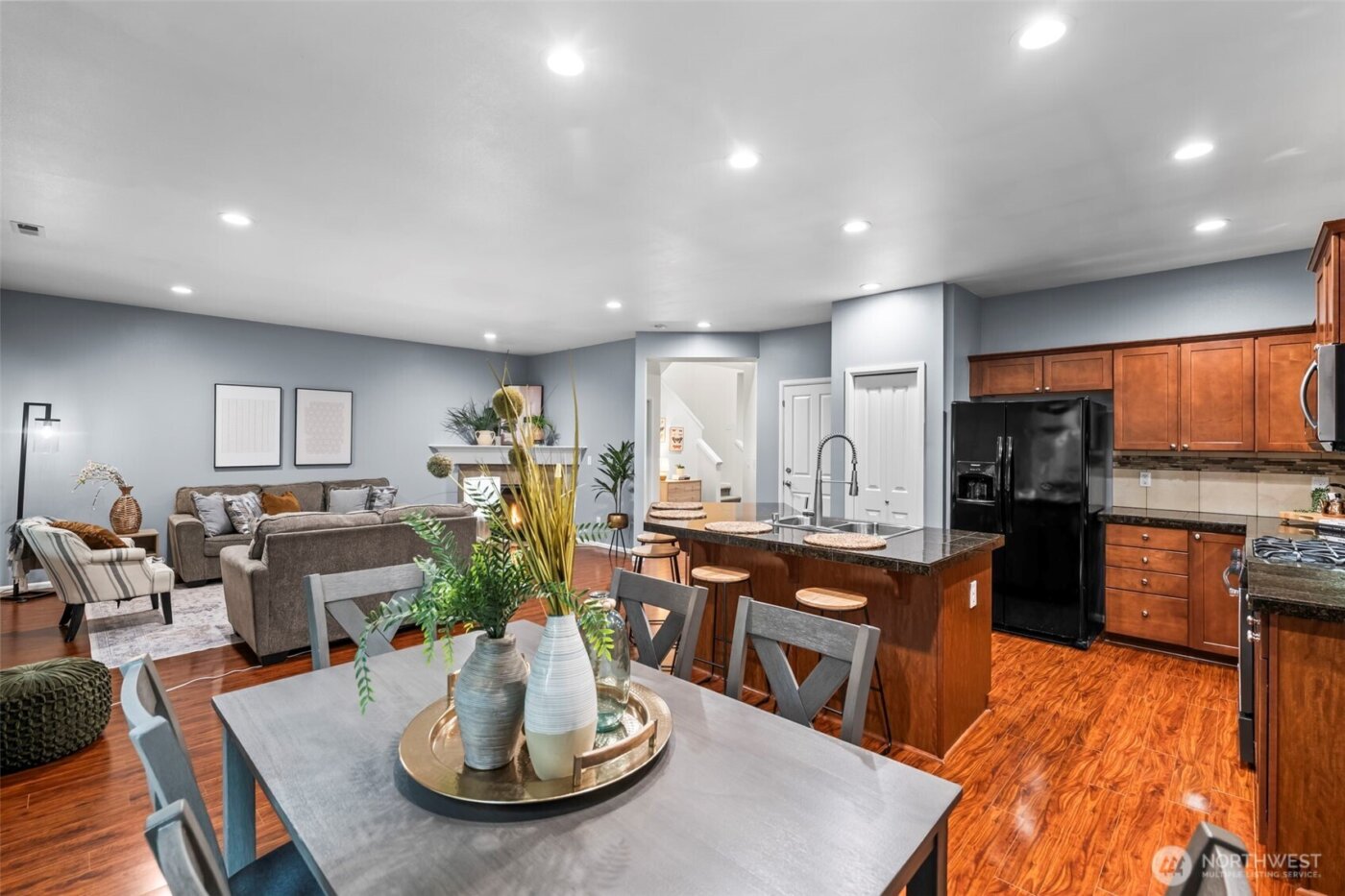 4228 E T Street , Tacoma, WA 98404