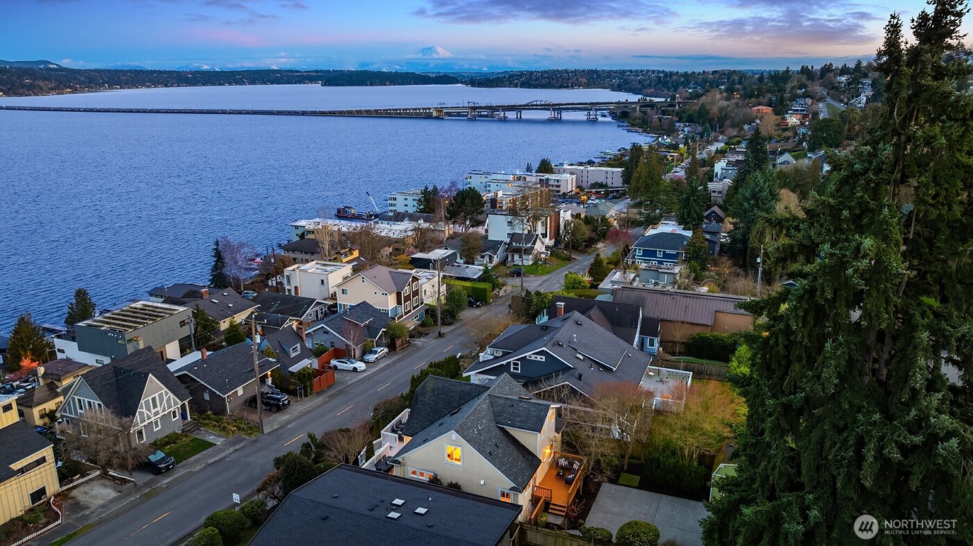 407 35th Avenue S, Seattle, WA 98144