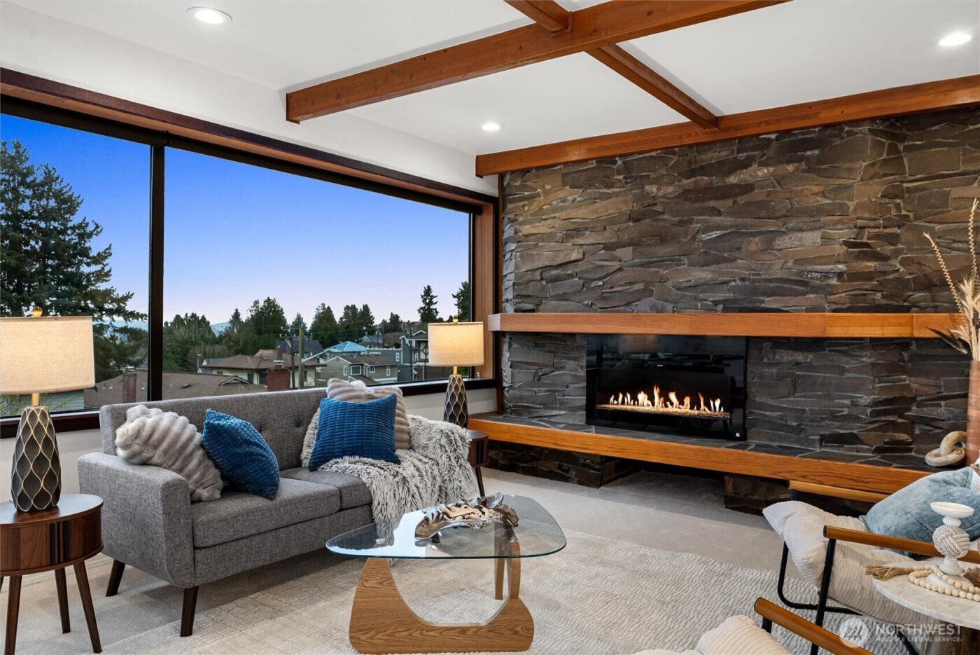 1627 California Avenue SW #4, Seattle, WA 98116