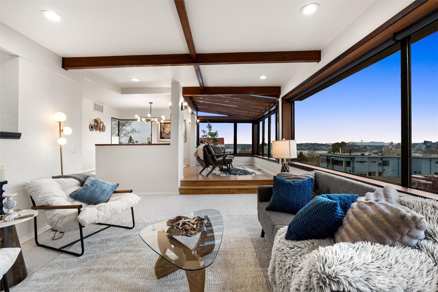 1627 California Avenue SW #4, Seattle, WA 98116