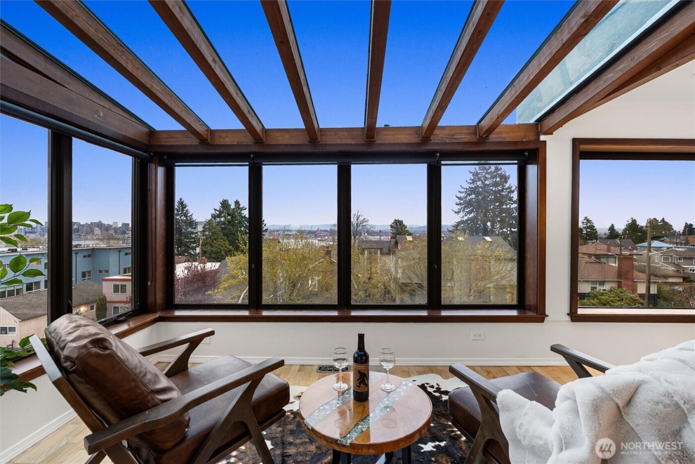 1627 California Avenue SW #4, Seattle, WA 98116