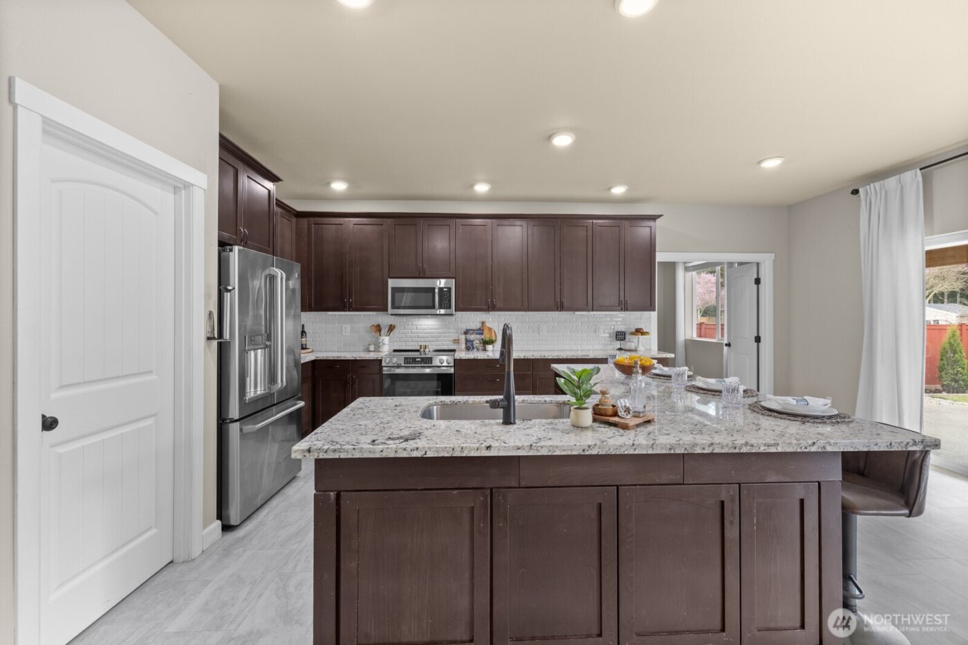 3815 Southlake Drive SE, Lacey, WA 98503